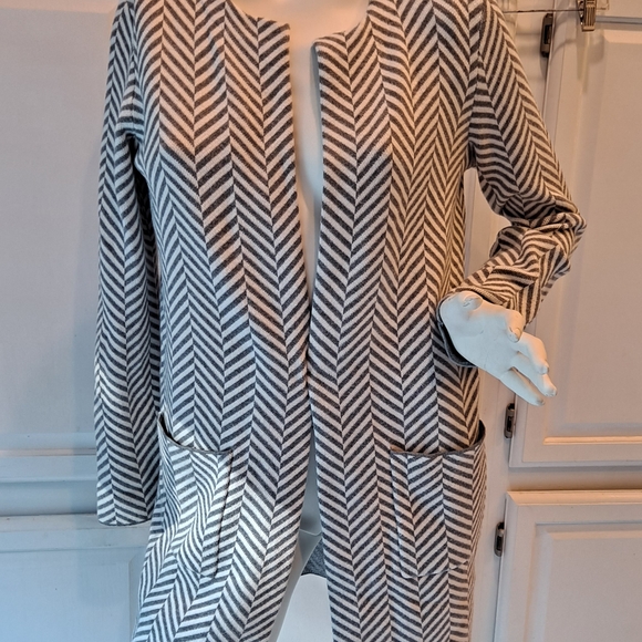 Ann Taylor Black and White Striped Blazer - Picture 1 of 8